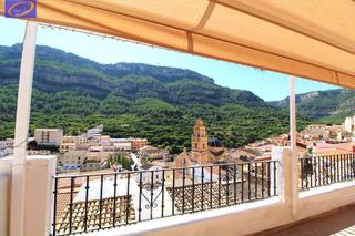 Casa en Cortes de Pallás. Preciosa casa con vistas inmejorables Casa en Cortes de Pallás. Preciosa casa con vistas inmejorables
