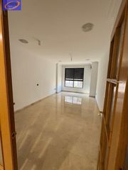 Affitto Appartamento in Cardenal Benlloch. Preciosa vivienda en zona céntrica de mislata
