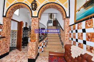 Maison à Utiel. Casa de pueblo en venta en pleno centro de utiel