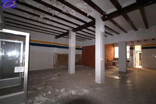 Casa en Quart de Poblet. Amplia casa en quart de poblet para reformar  oportunidad única