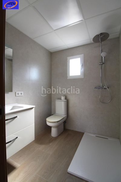 Foto 308428f3-51dd-473e-a895-981ee7904433. Lloguer xalet amb calefacció aparcament piscina a Riba - roja de Túria