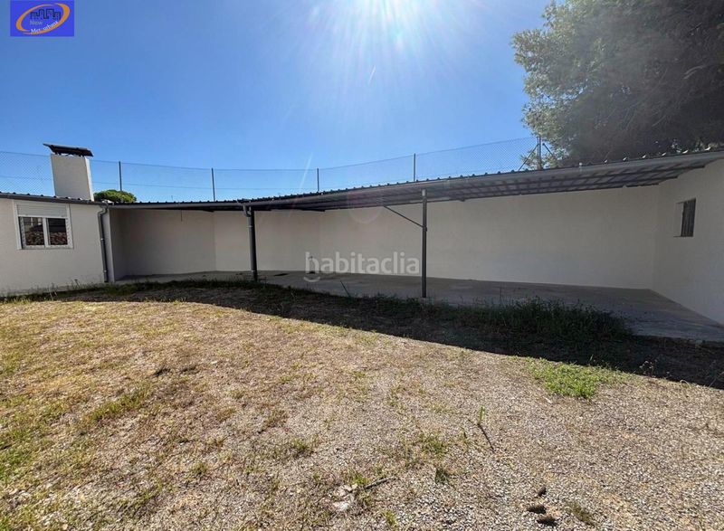 Foto a1a633d6-5895-451d-8477-f43490fa7337. Lloguer xalet amb calefacció aparcament piscina a Riba - roja de Túria