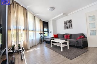 Appartement  Gregorio gea. Piso en valencia para entrar a vivir con garaje y trastero inclu