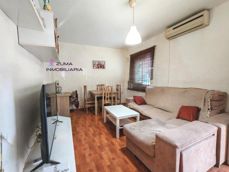 Foto 6c16b8c7-0007-4c8e-8cc1-a28a93972a2e. Etagenwohnung in Los Almendros - El Limonero - El Tomillar Málaga