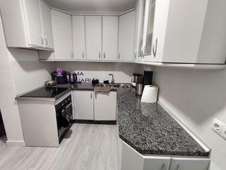 Rent Studio  Calle cerezo. Estudio recién reformado en puerto de la torre.