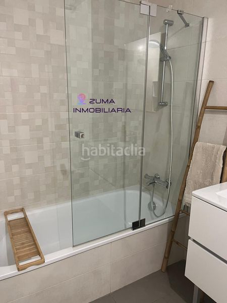 Foto e2aeaad6-b92c-4343-8779-76ecdb84d7c4. Pis amb aparcament piscina a Santa Isabel Málaga