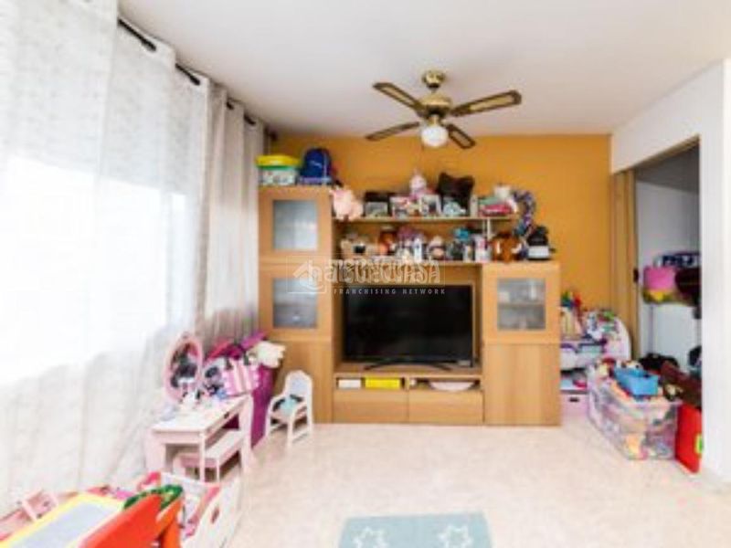 Foto 9184594c-ba27-4059-9684-ff55f0edd036. Edifici a Arboç (L´)