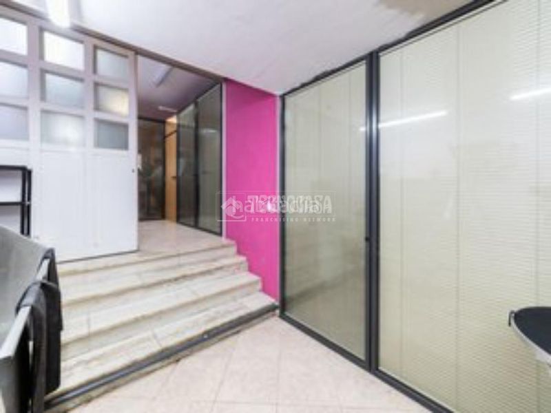 Foto bce7393f-a863-4bbe-86e1-256393693bae. Edifici a Arboç (L´)