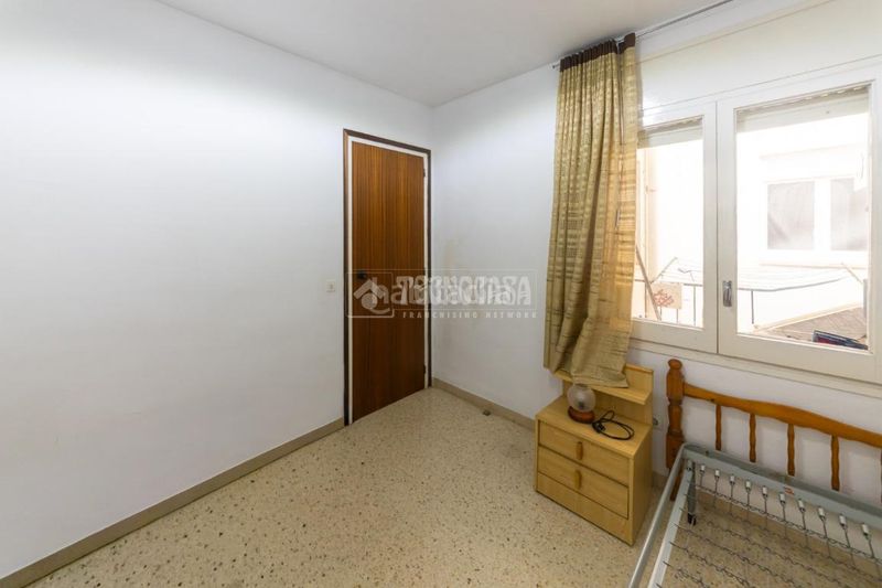 Foto 44db72db-6d7f-4144-8e9d-19c19cbb43e2. Pis amb aparcament piscina a Segur de Calafell nucli urbà Segur de Calafell
