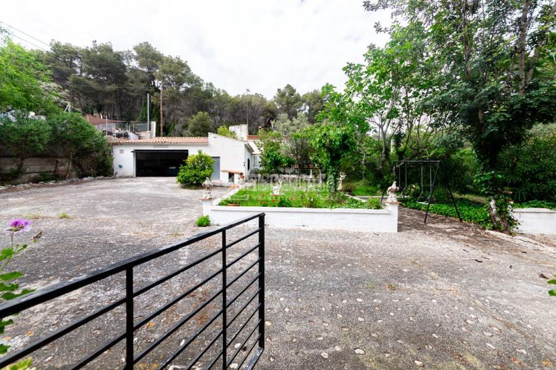 Foto fb0b2497-e421-424b-b5e2-3d8291a86cdc. Masia amb calefacció aparcament a Mas Trader-Corral d´En Tort-Corral d´En Cona Cubelles