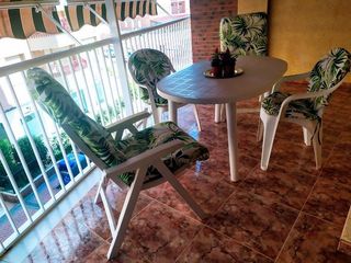 Lloguer Pis a Casco Antiguo. Solo septioembre apartamento con garaje al lado de la playa