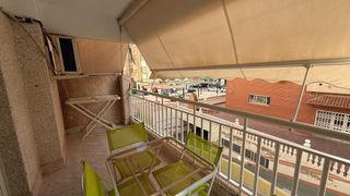 Rent Flat  Calle iberia. Piso vacacional de 4 dormitorios con garaje en águilas