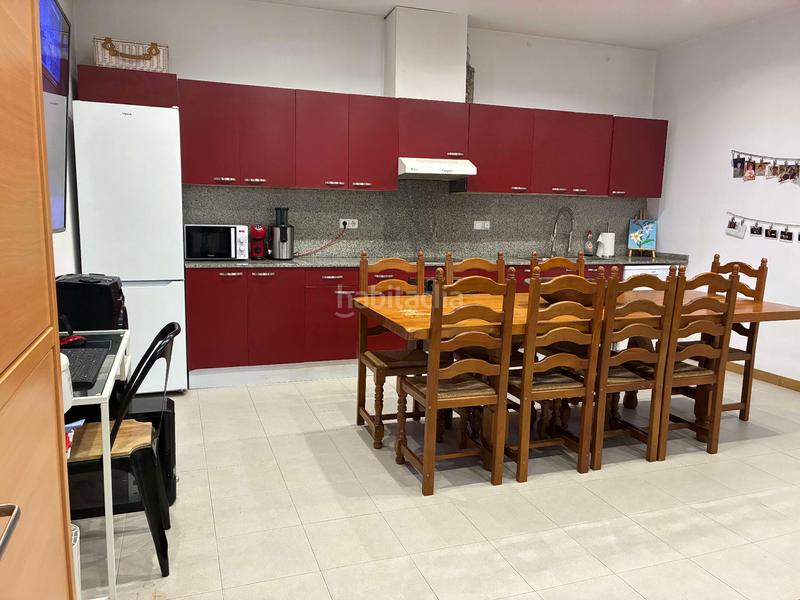 Foto 8c091aa2-e3e6-4b66-8ace-331dfe474c2e. Doppelhaus mit kamin heizung parking in Valls