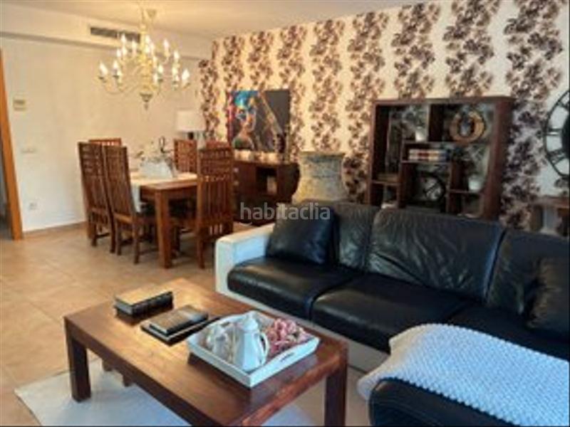 Foto b48de98a-870d-451e-a1a2-a2623c46b4a8. Doppelhaus mit kamin heizung parking in Valls