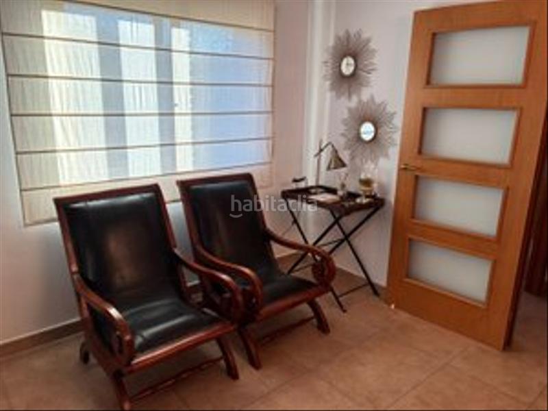 Foto e0bdeff2-c4f4-4a52-bd33-e546646267a4. Doppelhaus mit kamin heizung parking in Valls