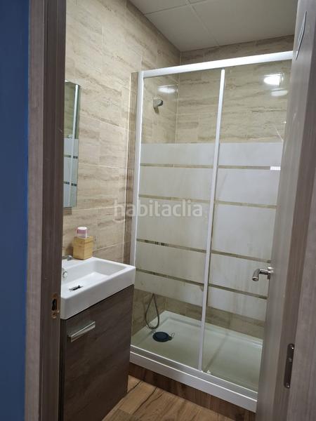 Foto f6bb3bc9-bbf8-4aaa-80a5-f82330b316d6. Fabrikhalle in Riudoms