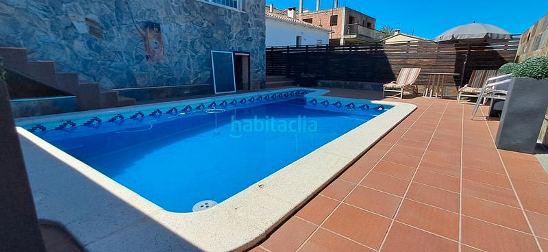 Foto 002ba177-e5b7-4fce-9d35-ed7a5267f008. Xalet amb xemeneia calefacció aparcament piscina a Masquefa