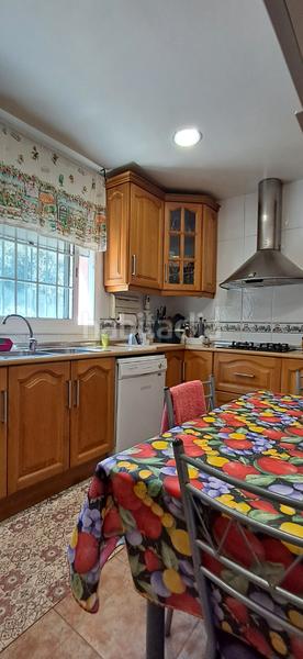 Foto 35d39268-8969-4b0c-991e-3a62238cf8d4. Xalet amb xemeneia calefacció aparcament piscina a Masquefa