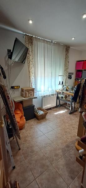 Foto 76fa39ba-705c-4837-a39a-379f4b9bcf0e. Xalet amb xemeneia calefacció aparcament piscina a Masquefa