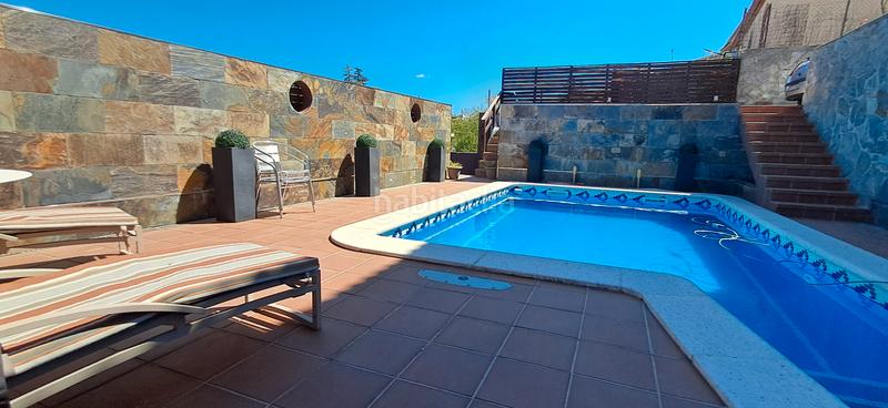 Foto a974b19f-6c28-459a-ae9d-695adb2629e0. Xalet amb xemeneia calefacció aparcament piscina a Masquefa