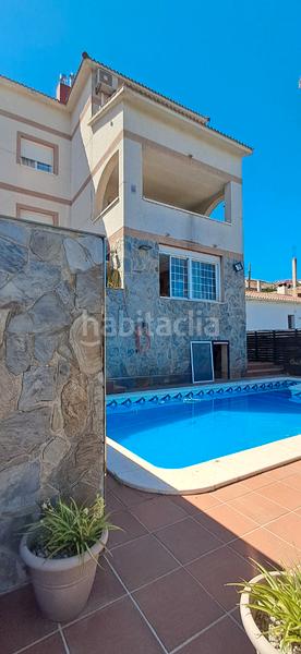 Foto c59f8d14-841d-4212-8646-78079487774a. Xalet amb xemeneia calefacció aparcament piscina a Masquefa