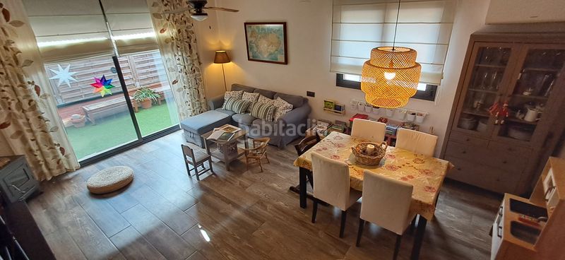 Foto c88b095d-a0e8-4ca3-a565-9d57692abbe2. Casa adossada amb xemeneia calefacció aparcament a Sant Antoni de Vilamajor