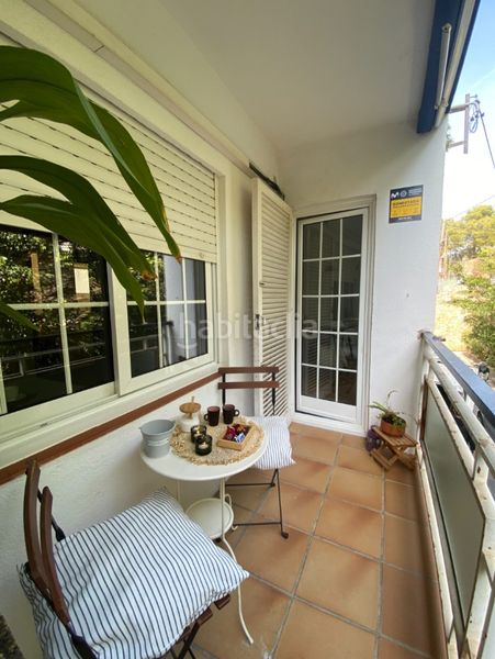 Foto 5b6442f8-53e3-479e-8c2c-224c04c2266d. Apartament amb xemeneia calefacció aparcament piscina a Castelldefels