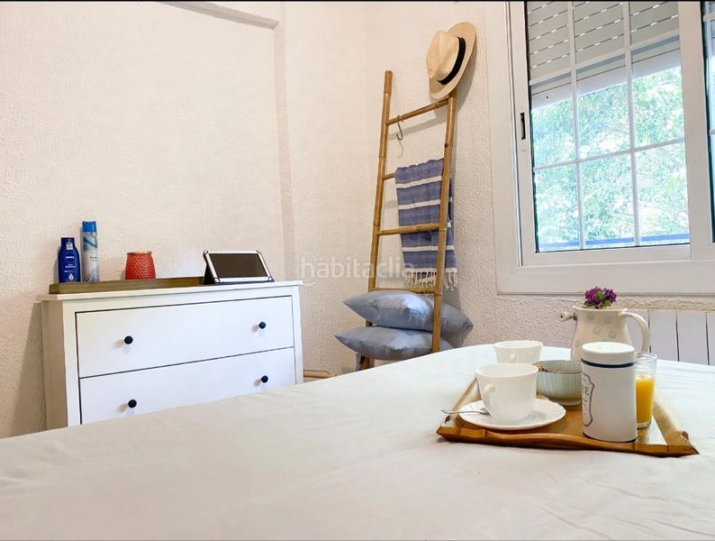 Foto baeea8c1-7bba-472b-bdc1-7ce8deb2fb2b. Apartament amb xemeneia calefacció aparcament piscina a Castelldefels