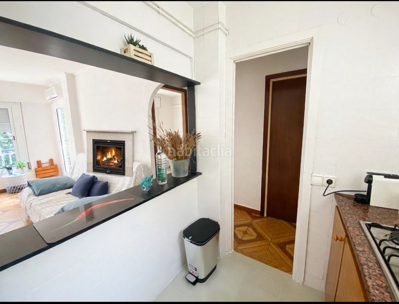 Foto d602296b-45c5-4609-9c6c-003af690d646. Apartament amb xemeneia calefacció aparcament piscina a Castelldefels