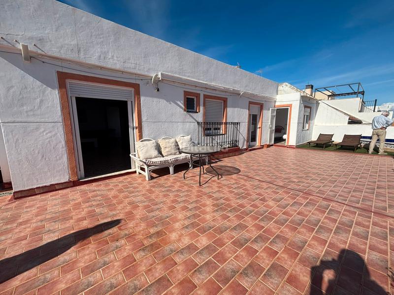 Foto fc082b44-c6ca-40e3-a814-2535d6b4b1e2. Rent penthouse with fireplace in Los Europeos Torrevieja