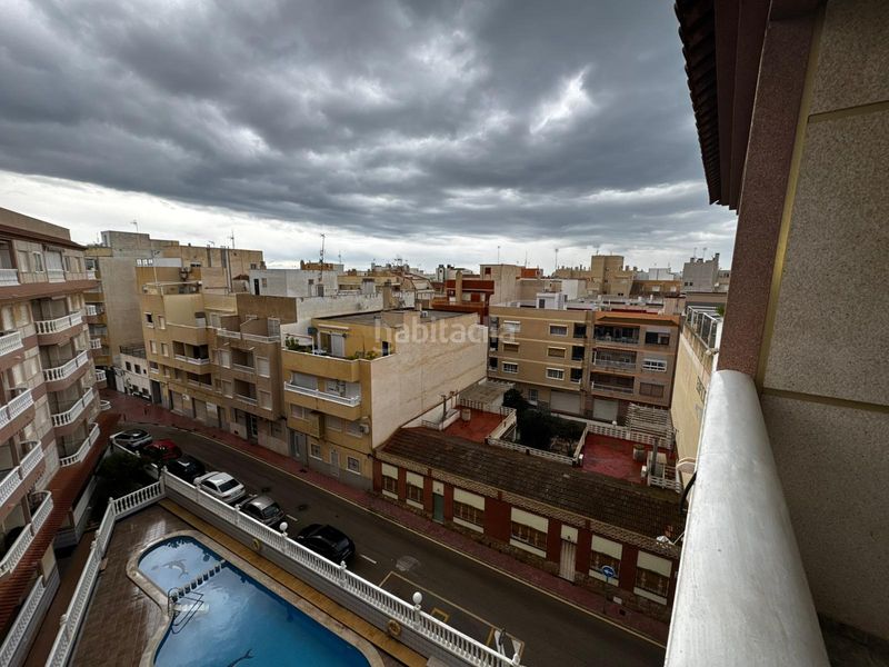 Foto 6a414877-cb1f-43bf-8ad7-51939e0679e9. Àtic amb piscina a Los Europeos Torrevieja