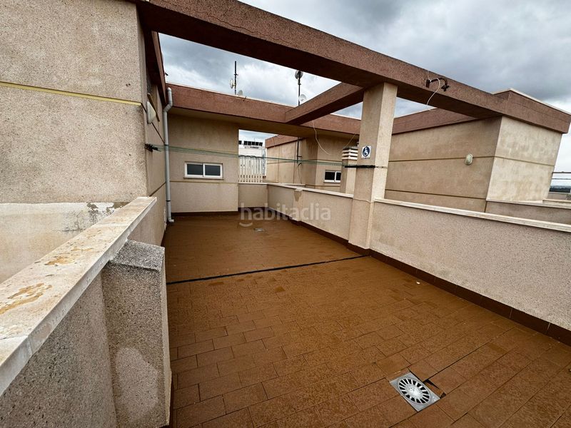 Foto 9cb22566-6a29-4cba-a8ae-21e8abdc044b. Àtic amb piscina a Los Europeos Torrevieja