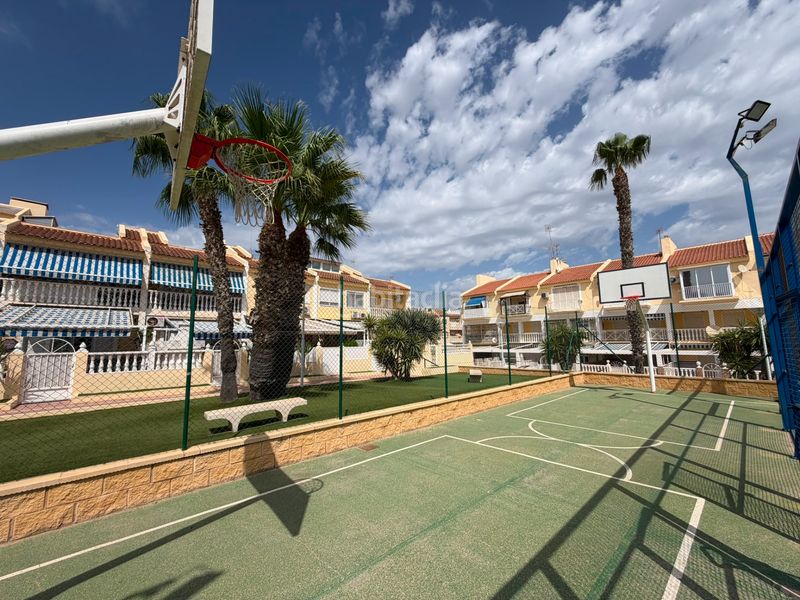 Foto bb98f2db-a406-41b1-96d4-ef328e630827. Pis amb piscina a Torreblanca Torrevieja