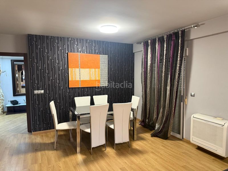 Foto e7fd11c4-3642-4eb7-8b65-542cdd1cd819. Piso en Peñamefecit - Avda Barcelona Jaén