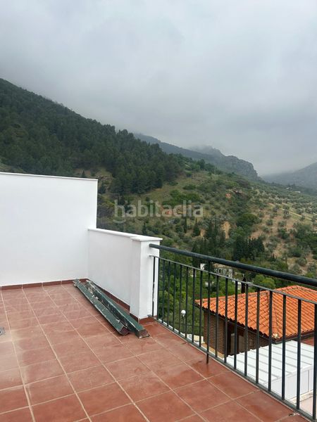 Foto df10387e-817b-43d7-addd-4b22396e676b. Xalet a Jabalcuz Jaén