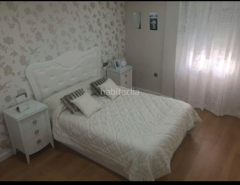 Foto a2121422-81fc-47bd-af74-2273b2594593. Dachwohnung in Peñamefecit - Avda Barcelona Jaén