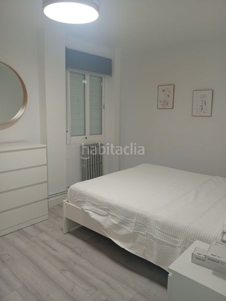 Foto 3f695ea8-181d-4f84-866a-6160253f1a46. Lloguer pis amb calefacció a Hospital Jaén