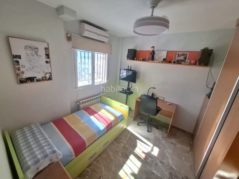 Foto ac93dbc9-e486-40aa-ba99-8b7914fb4d6f. Casa amb xemeneia calefacció a Santa Isabel Jaén