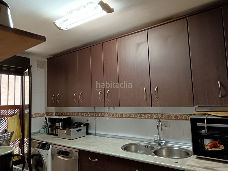 Foto fce0d451-a2e8-49aa-a8b1-52ec17ad19a7. Pis a calle arquillos 2 a Ctra. Circunvalación - La Magdalena Jaén