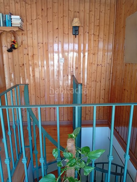 Foto d4b5767a-ad2d-49be-9821-652b05c0d263. Casa adossada amb xemeneia calefacció a Peñamefecit - Avda Barcelona Jaén