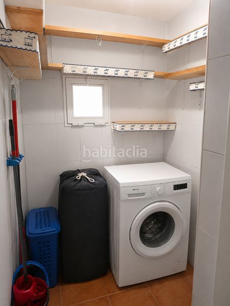 Foto e940a595-18be-439f-a2ef-243738138e1c. Casa adossada amb xemeneia calefacció a Peñamefecit - Avda Barcelona Jaén