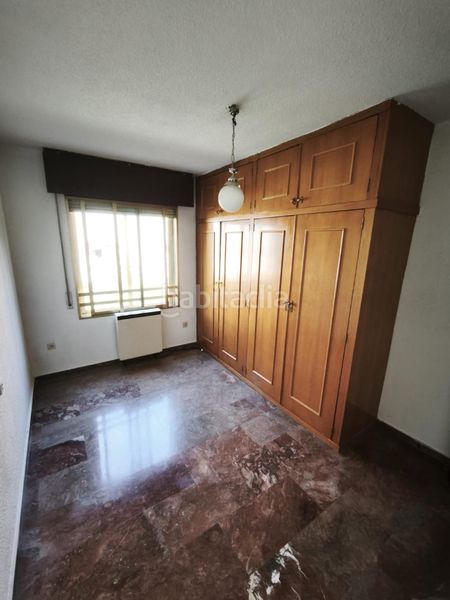Foto a13be235-24eb-4a12-ab77-23258729d085. Pis amb calefacció aparcament piscina a Hospital Jaén