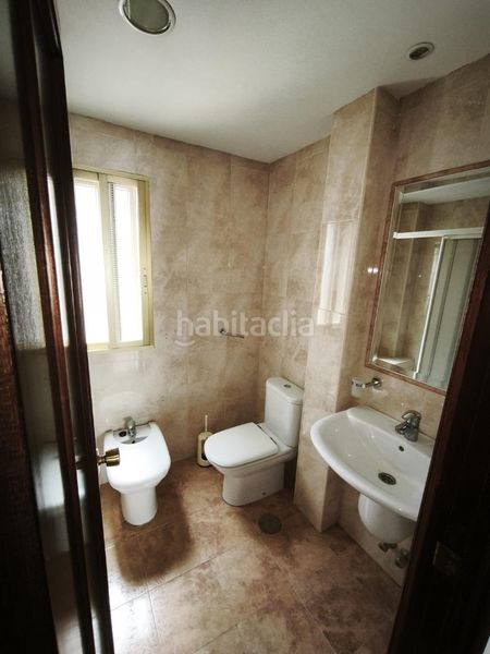 Foto de47102a-f70d-443f-bb7b-7e94b120e011. Pis amb calefacció aparcament piscina a Hospital Jaén