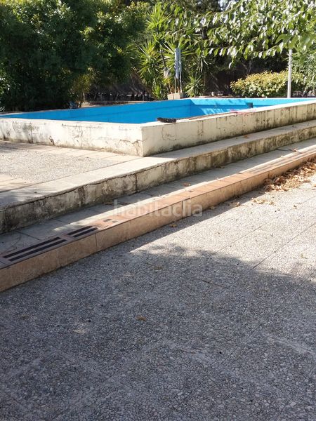 Foto 3ef704bf-a867-41af-9055-029c2ac9fae7. Xalet amb xemeneia aparcament piscina a Guardia de Jaén (La)