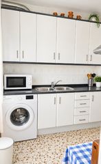 Piso  Avenida granada. Vivienda de 3 dormitorios junto a puerta barrera