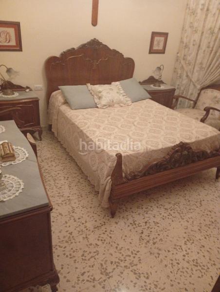 Foto fddcc8a1-fd03-44e9-a0ce-a15951133a75. Casa adossada amb aparcament a Belén - San Roque Jaén