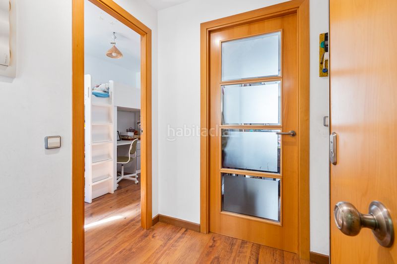 Foto f9f88e75-7ee8-4bbe-a02a-e51ef6f9f182. Pis amb calefacció a Raval Barcelona