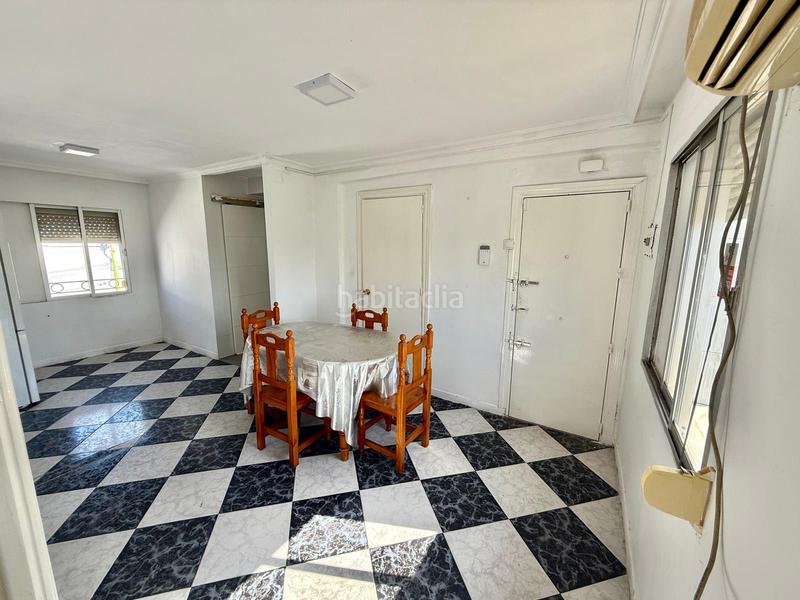 Foto 89fe9e31-68a3-466c-a781-d63470eb6cf3. Etagenwohnung mit heizung in Los Pájaros Sevilla