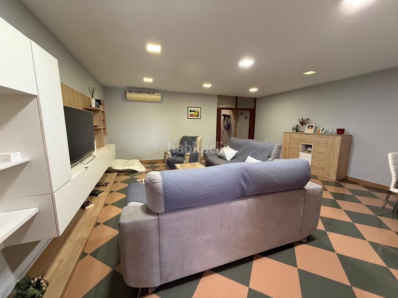 Foto 6528c388-16b8-4dcd-a409-c90baacad1e6. Semi detached house with heating in Torreblanca Sevilla