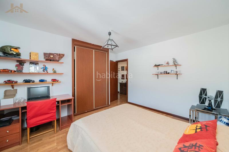 Foto 1cc54075-6759-4d56-b976-50a4c9a17b4d. Casa aparellada amb calefacció aparcament a Miraflores de la Sierra